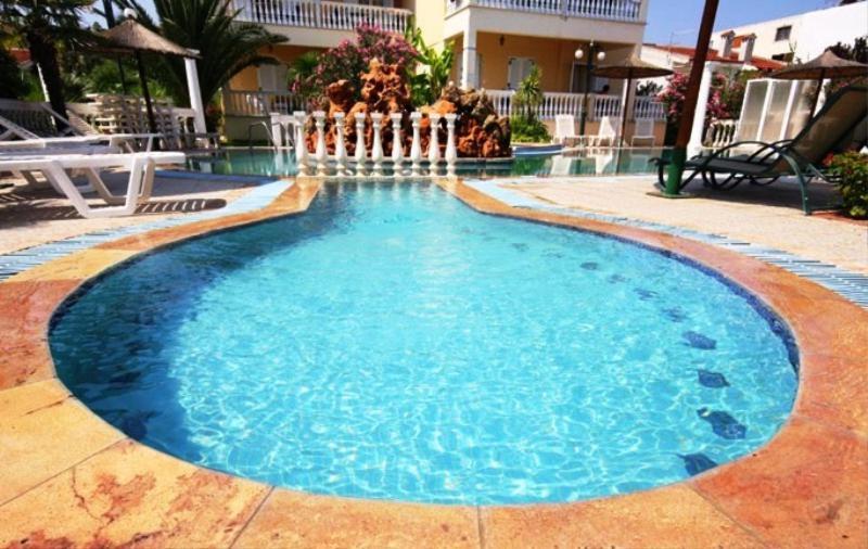 Hotel Rigakis Пефкохори Екстериор снимка