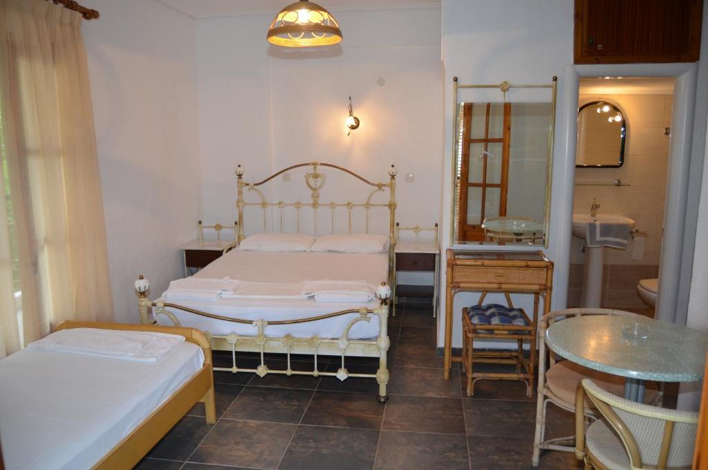 Hotel Rigakis Пефкохори Стая снимка