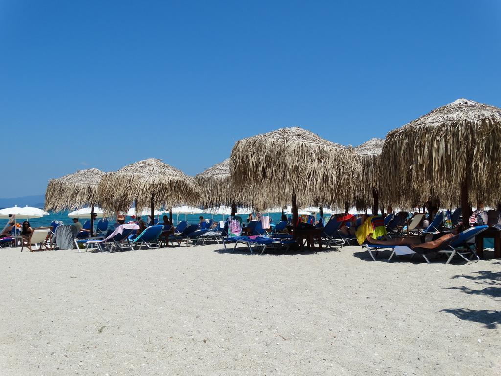 Hotel Rigakis Пефкохори Екстериор снимка